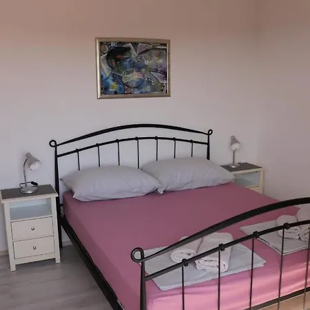 Loris * フヴァル